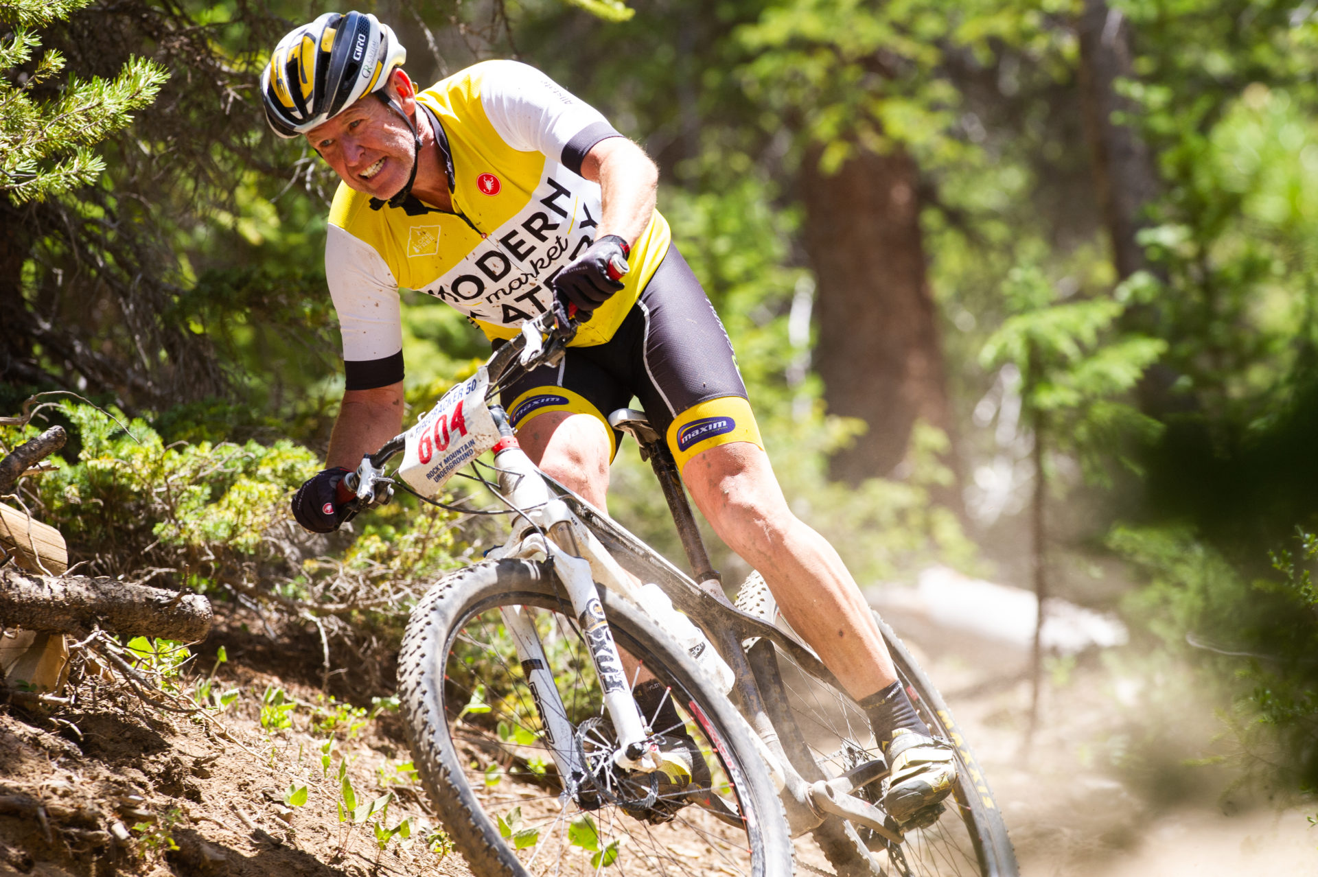 Dave Ratcliff shredding in a bike race